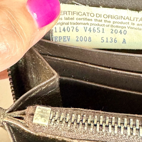 Bottega Veneta Dark Brown Intrecciato Lambskin Zip Around Wallet #400 - Picture 8 of 8